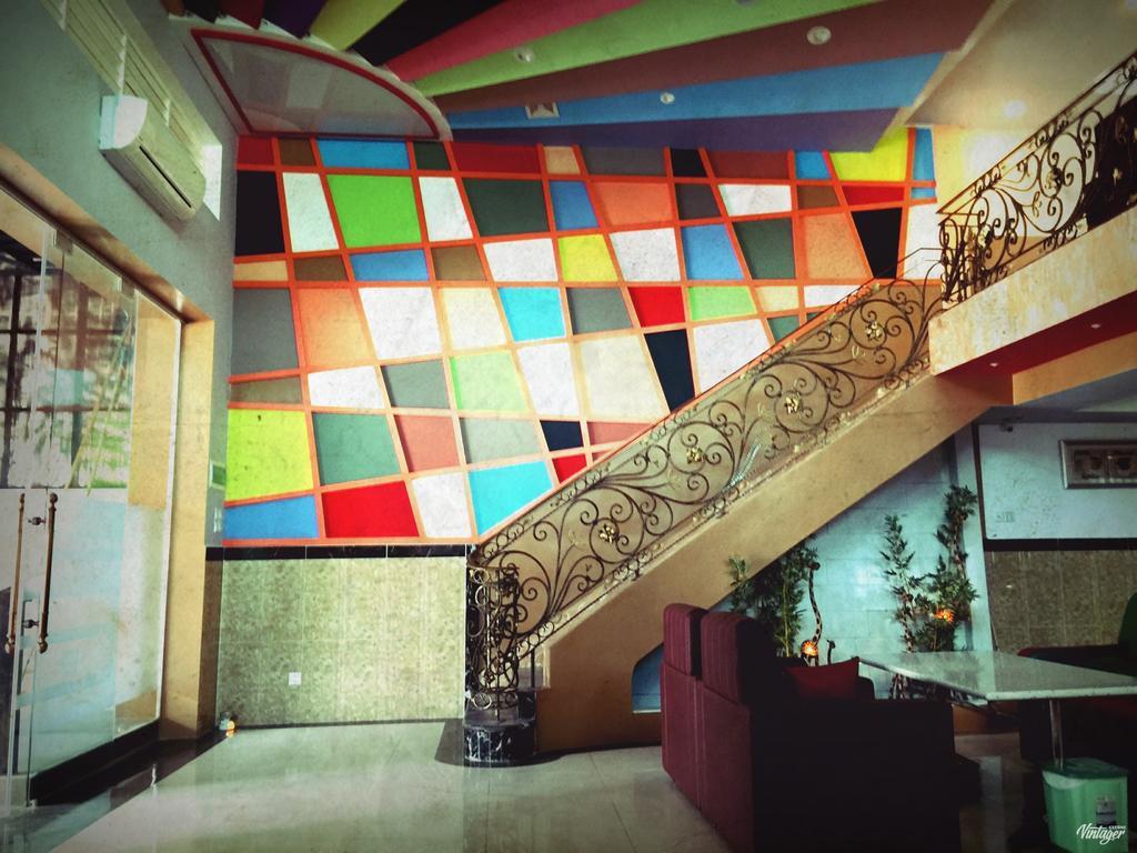 Soben Sensok Guesthouse Пном Пен Екстериор снимка
